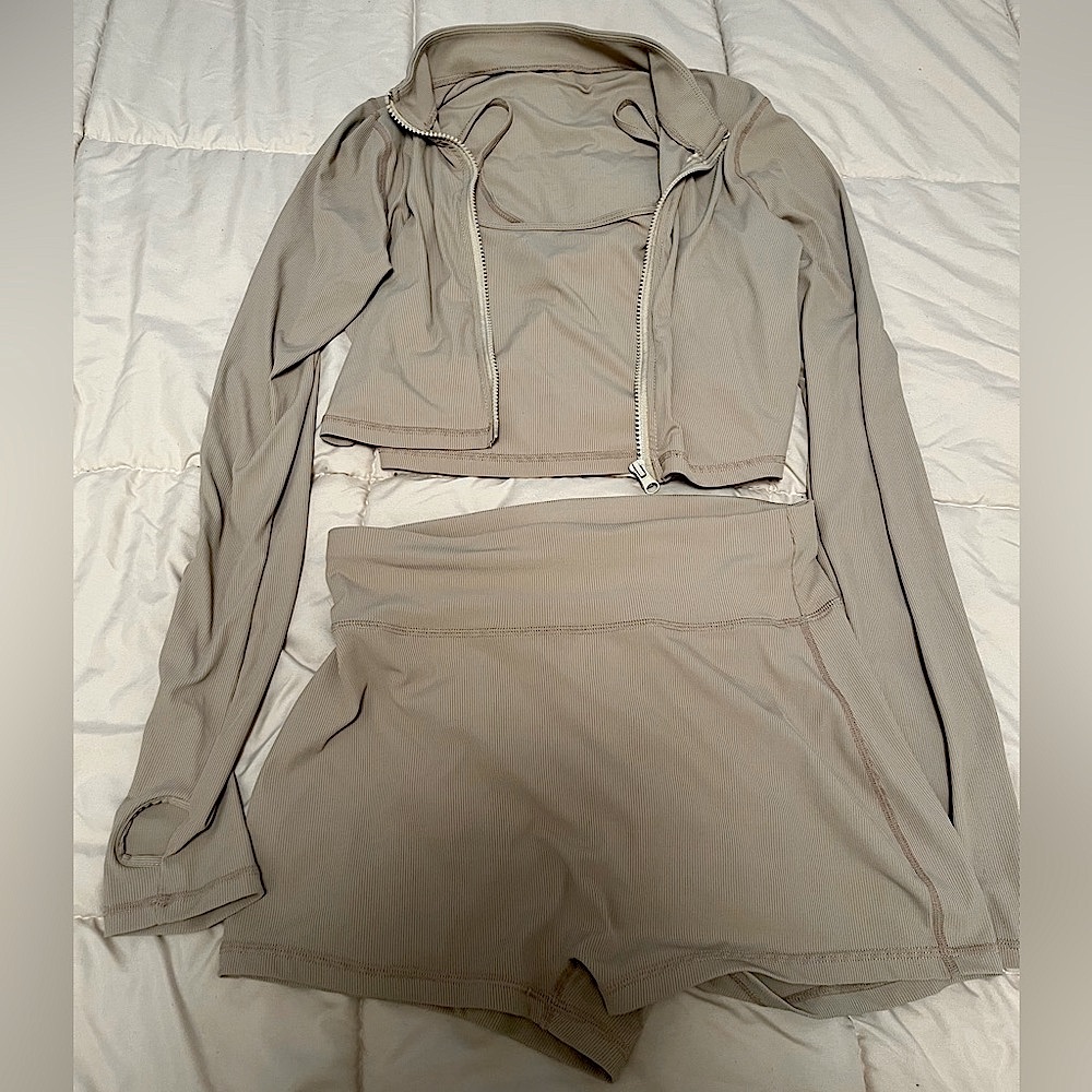 SHEIN Beige workout set